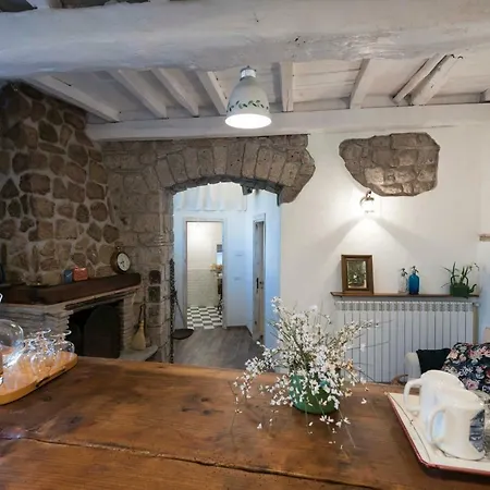 Appartamento Al Borgo Di Sopra Ronciglione (Viterbo)