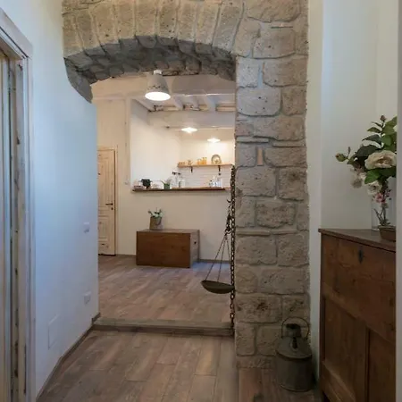 Al Borgo Di Sopra Apartment